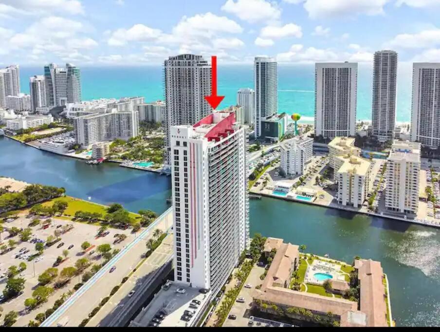 Ocean Views - Pool & Gym - Pet Friendly - Close To Beach Hallandale Beach Exterior foto