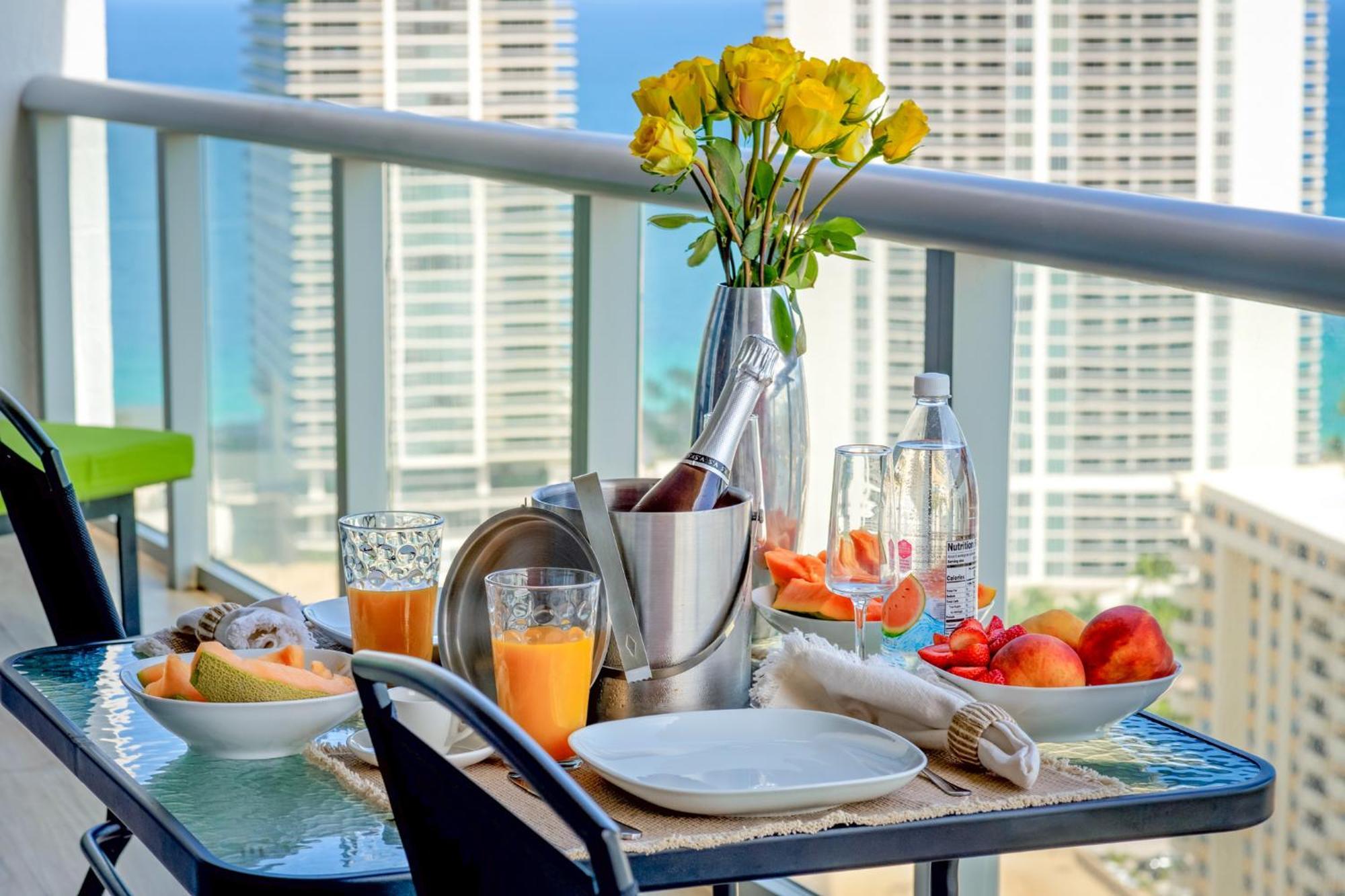 Ocean Views - Pool & Gym - Pet Friendly - Close To Beach Hallandale Beach Exterior foto